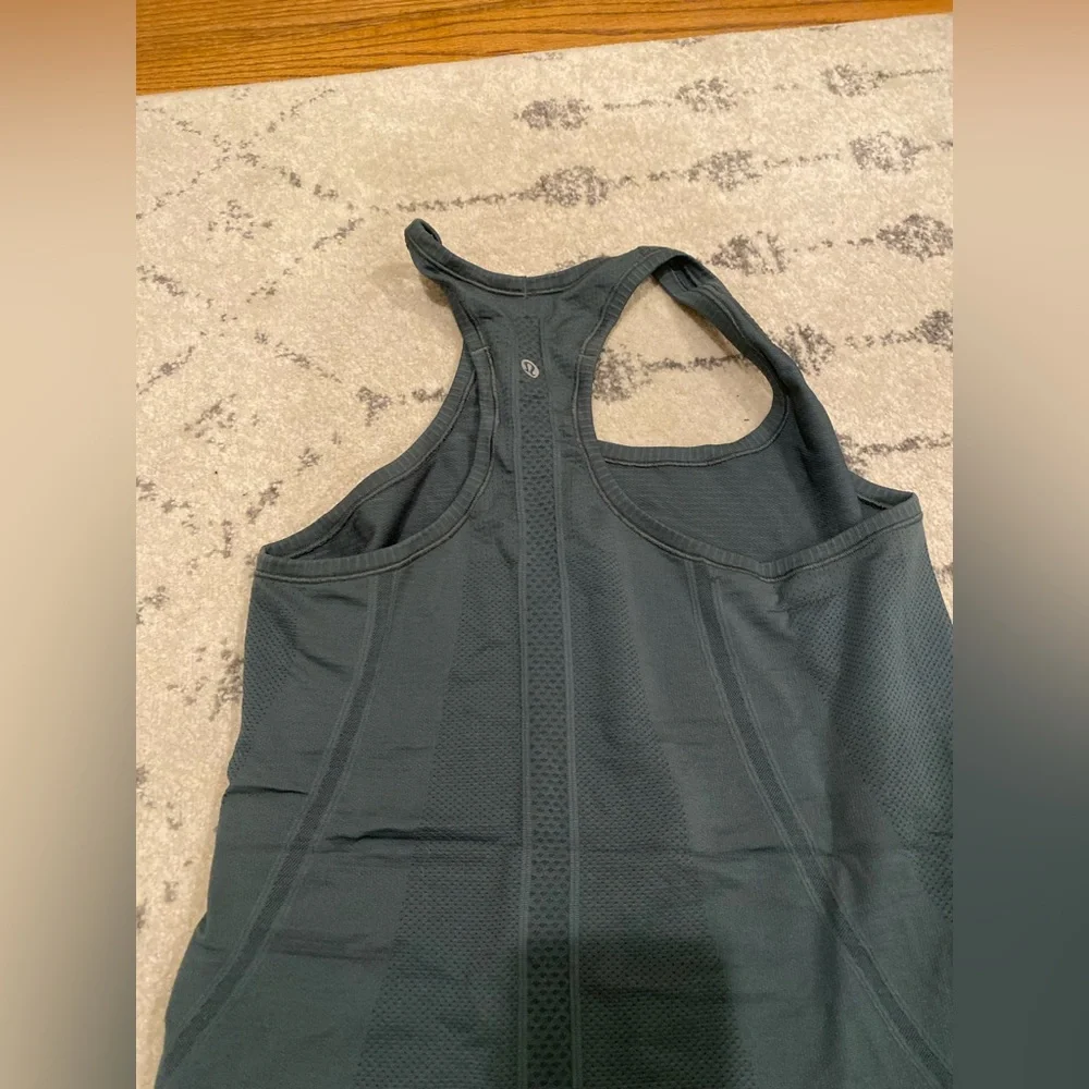 Lululemon 3 pack tops | red, blue & green | size6 - Picture 1 of 9